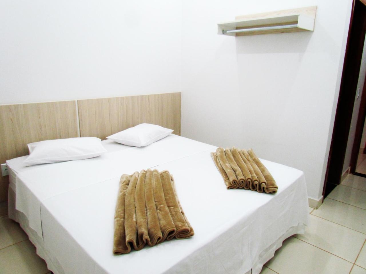 Hotel Oliveiras Trindade  Extérieur photo
