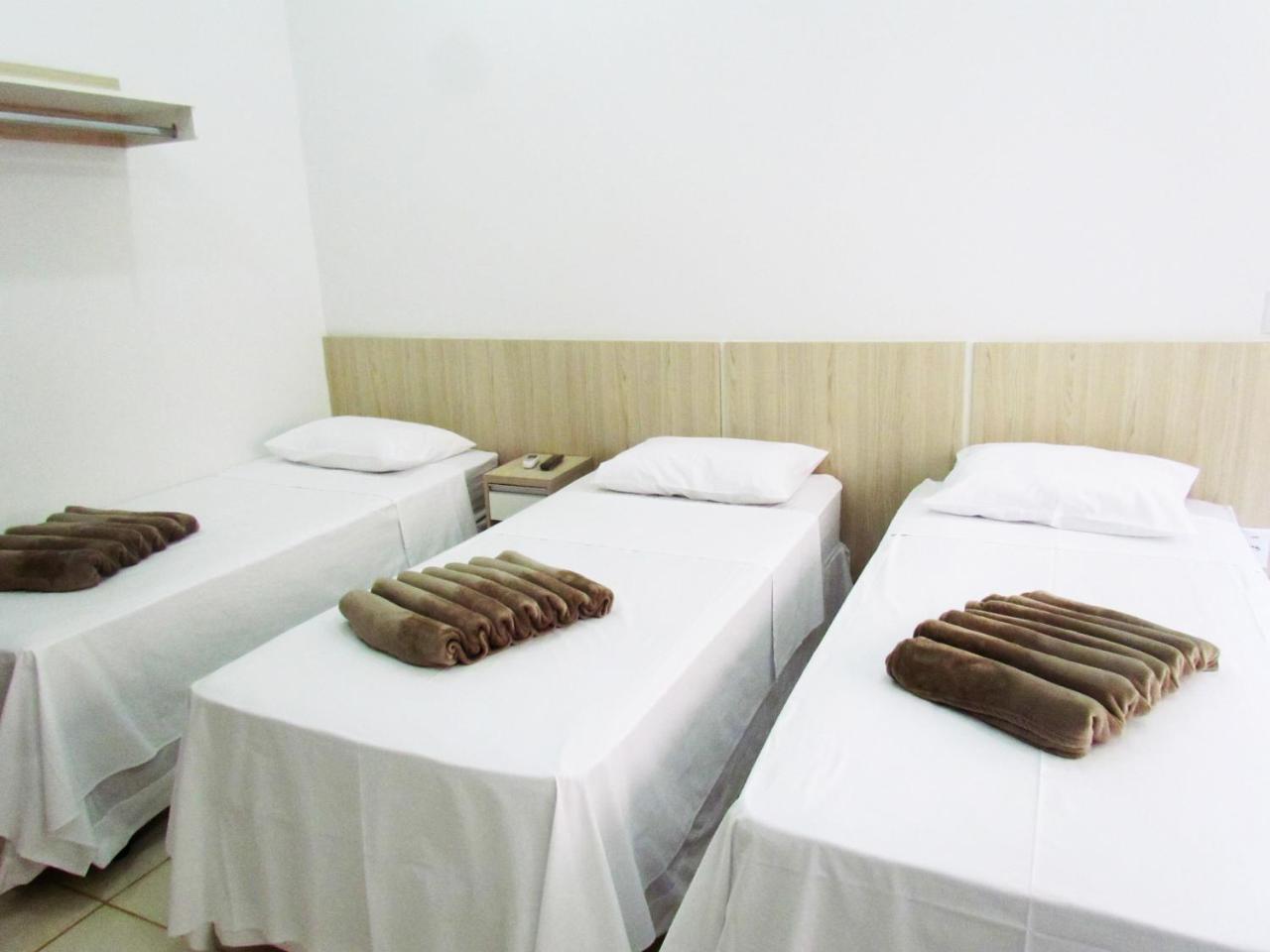 Hotel Oliveiras Trindade  Extérieur photo