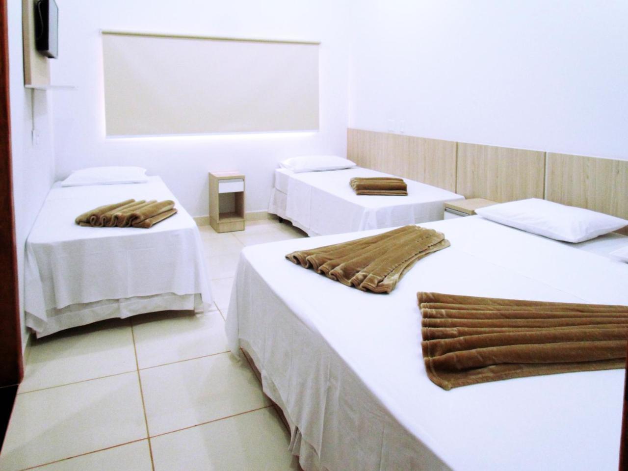 Hotel Oliveiras Trindade  Extérieur photo